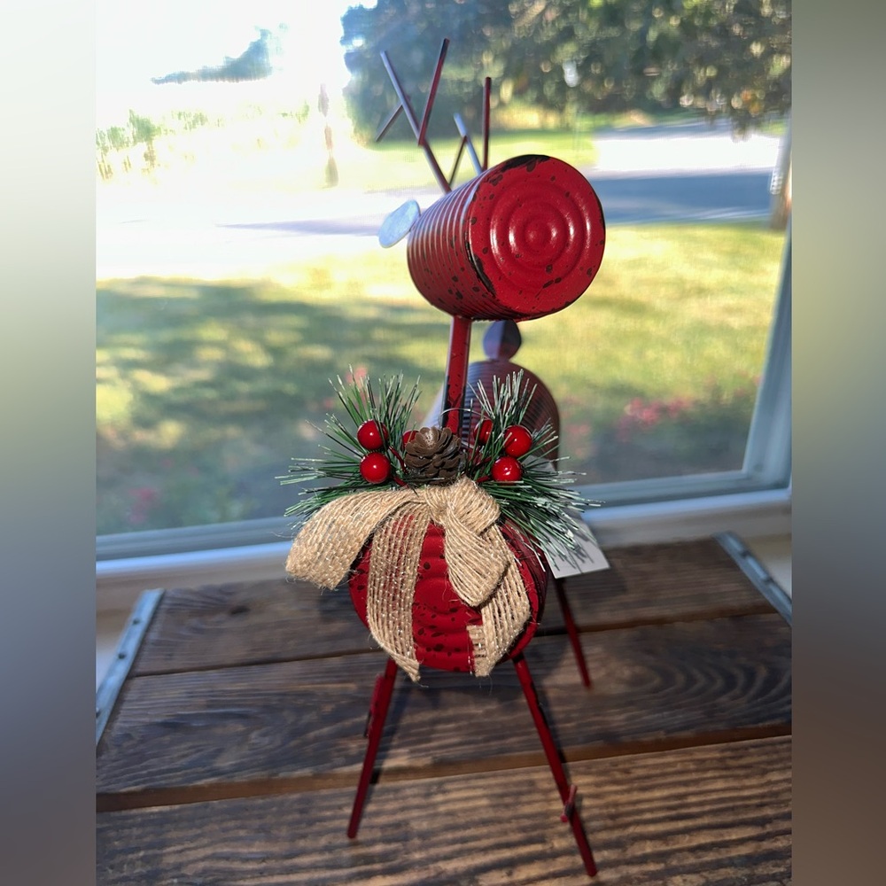 Festive Red Tin Can Metal Reindeer Decor with Holiday Bow - NWT - Picture 5 of 5